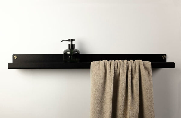 Black bathroom shelf with towel holder on the right side, aluminum